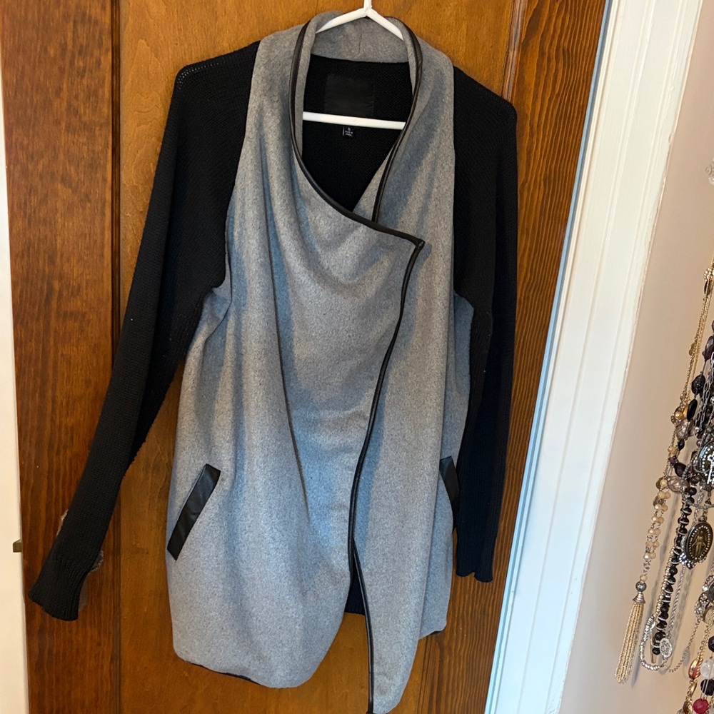 Two-Tone Gray and Black Draped Open-Front Cardigan Sweater